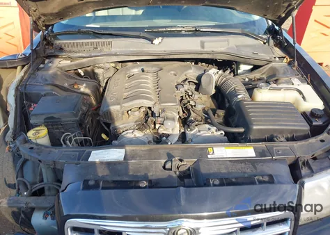 2008 Chrysler 300 Touring z USA, uszkodzony, nr VIN 2C3LA53G68H135883